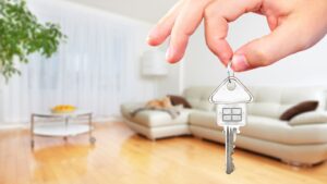"Покупка недвижимости: как найти идеальное жилье для себя и своей семьи"